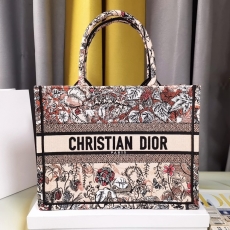 Dior Shopping Bags